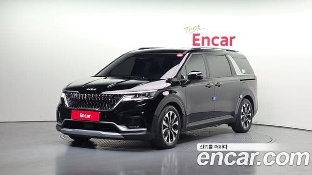Kia Carnival 2022 — Фото 1/20