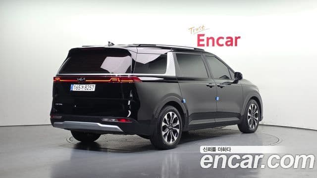 Kia Carnival 2022 — Фото 2/20