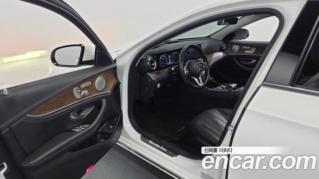 Mercedes-Benz E-Class 2019 — Şəkil 9/20