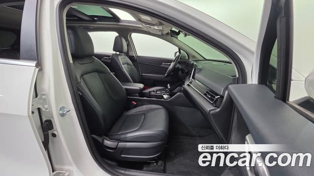 Kia Sportage 2023 — Фото 10/20