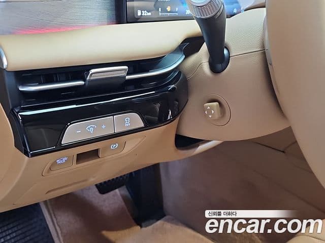 Genesis Electrified G80 2025 — Şəkil 13/20