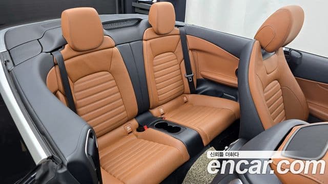 Mercedes-Benz C-Class 2019 — Şəkil 12/20