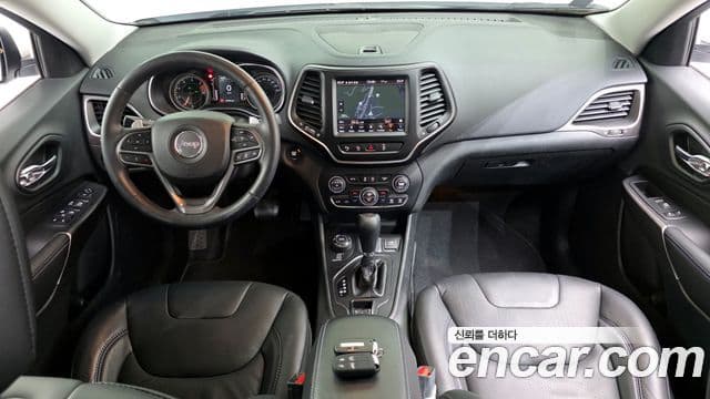 Jeep Cherokee 2019 — Фото 7/20