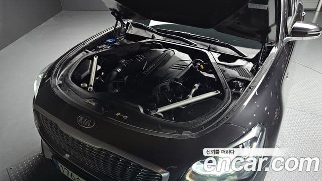 Kia The K9 2018 — Photo 21/34