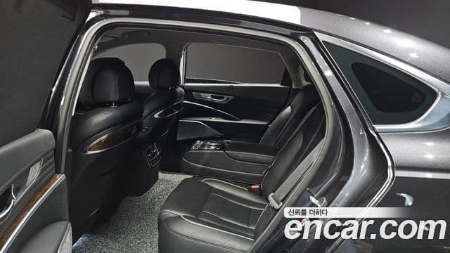 Kia The K9 2018 — Photo 15/34