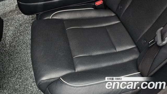 Kia The K9 2018 — Photo 20/34