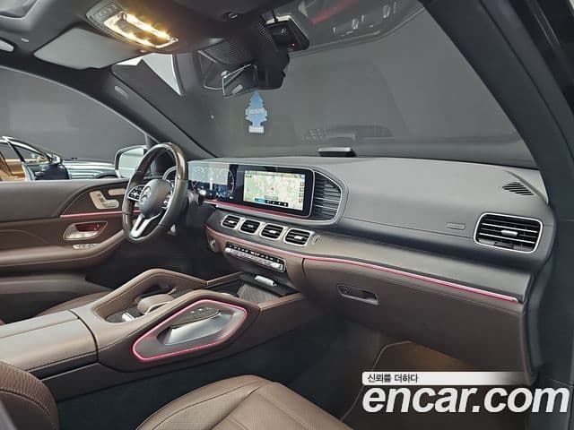 Mercedes-Benz GLS-Class 2023 — Photo 18/20