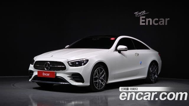 Mercedes-Benz E-Class 2022 — Фото 1/20