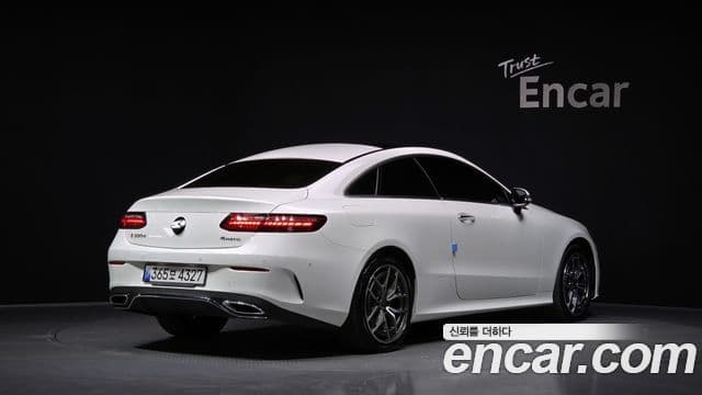 Mercedes-Benz E-Class 2022 — Фото 2/20