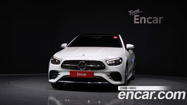 Mercedes-Benz E-Class 2022 — Фото 3/20