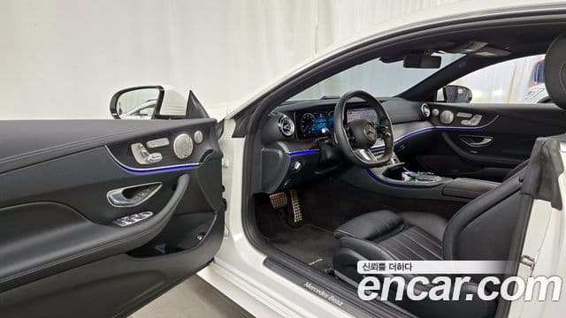 Mercedes-Benz E-Class 2022 — Фото 10/20
