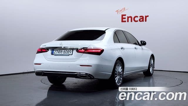 Mercedes-Benz E-Class 2023 — ფოტო 2/20