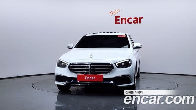 Mercedes-Benz E-Class 2023 — ფოტო 3/20