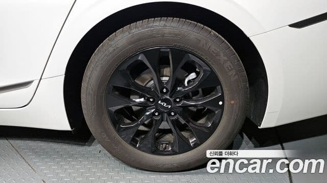 Kia K8 2025 — Photo 6/31