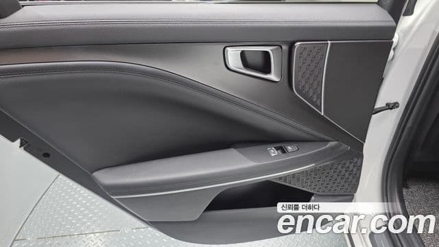 Kia K8 2025 — Photo 25/31