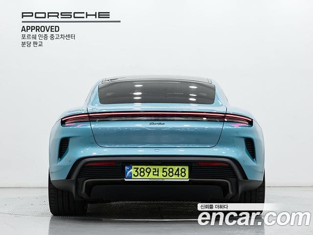 Porsche Taycan 2025 — ფოტო 9/20