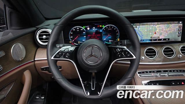 Mercedes-Benz E-Class 2021 — Şəkil 13/20