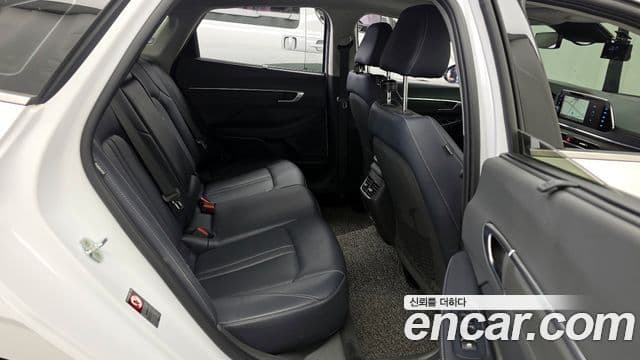 Hyundai Sonata 2022 — Şəkil 12/20