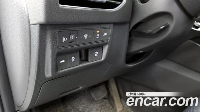 Hyundai Sonata Hybrid 2022 — Photo 27/33