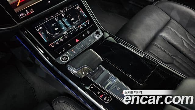 Audi A8 2021 — ფოტო 9/20