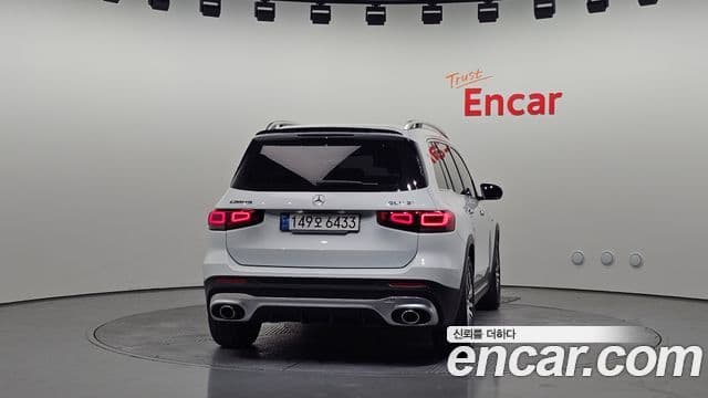 Mercedes-Benz GLB-Class 2022 — ფოტო 4/20