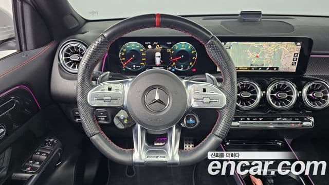 Mercedes-Benz GLB-Class 2022 — ფოტო 13/20