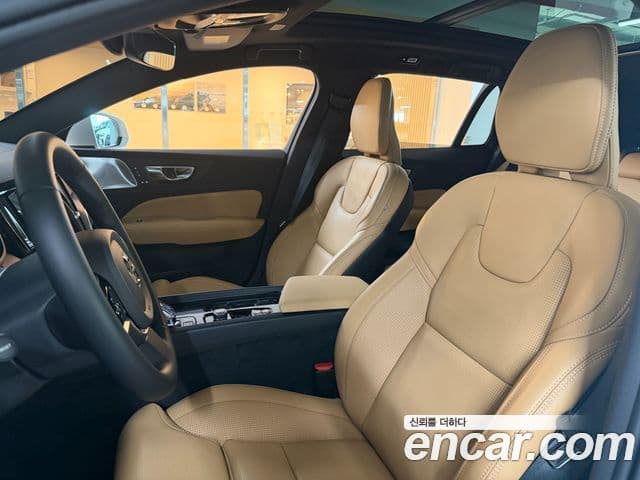 Volvo V60 Cross Country 2025 — Şəkil 8/20