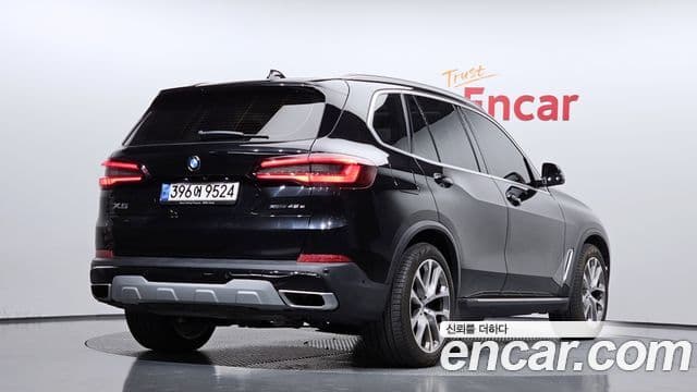 BMW X5 2021 — Photo 8/20