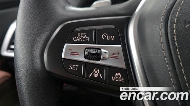 BMW X5 2021 — Photo 18/20