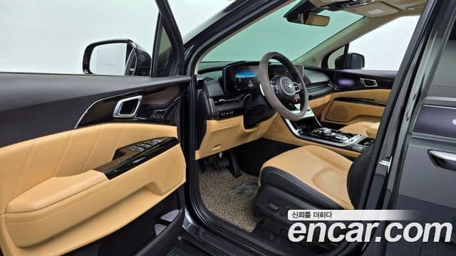 Kia Carnival 2021 — Фото 10/20