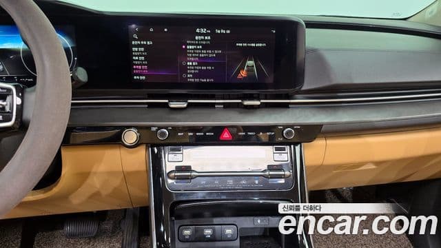Kia Carnival 2021 — Фото 14/20