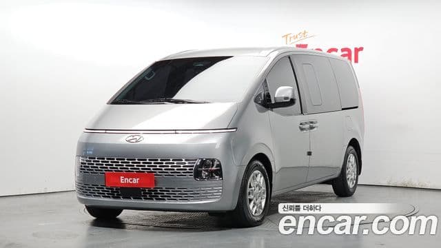 Hyundai Staria 2023 — Şəkil 1/20