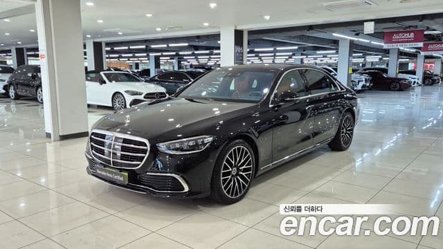 Mercedes-Benz S-Class 2025 — Фото 9/20
