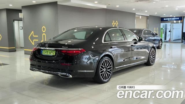 Mercedes-Benz S-Class 2025 — Фото 1/20