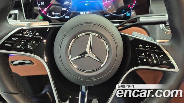 Mercedes-Benz S-Class 2025 — Фото 16/20