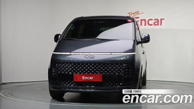 Hyundai Staria 2022 — Фото 3/20