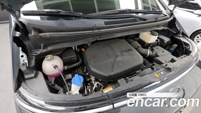 Hyundai Staria 2022 — Фото 6/20