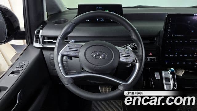 Hyundai Staria 2022 — Фото 13/20