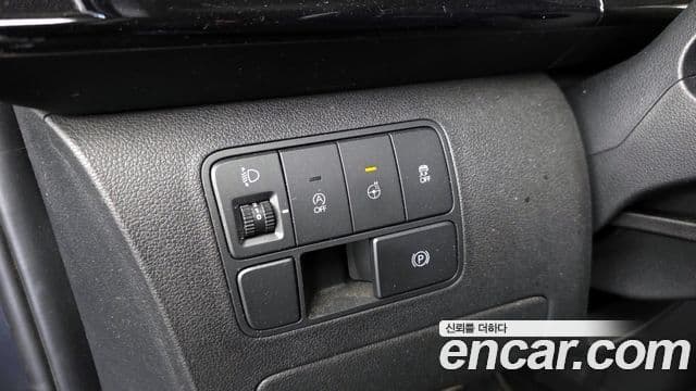 Hyundai Staria 2022 — Фото 17/20