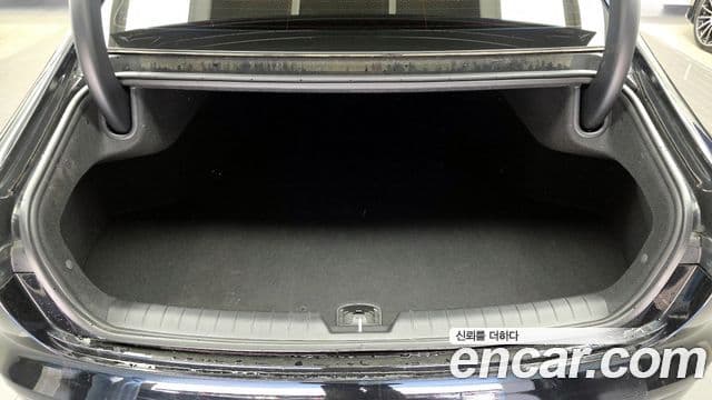 Hyundai Grandeur 2023 — ფოტო 20/20