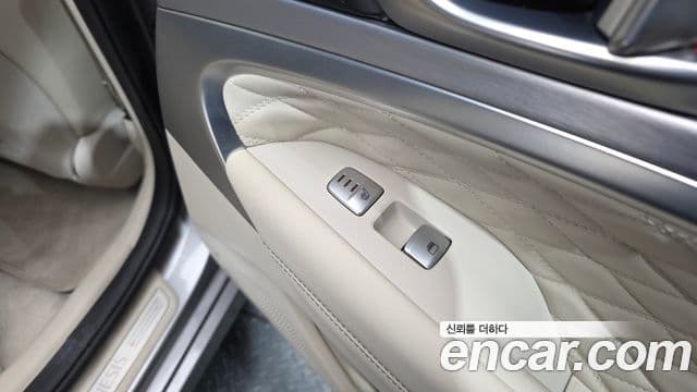 Genesis G70 2019 — Şəkil 18/20
