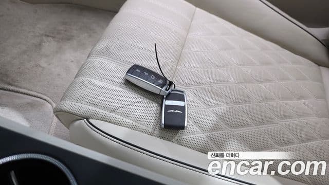 Genesis G70 2019 — Photo 6/34