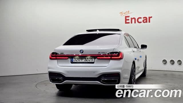 BMW 7 Series 2021 — ფოტო 4/20