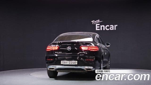 Mercedes-Benz GLC-Class 2019 — Şəkil 4/20