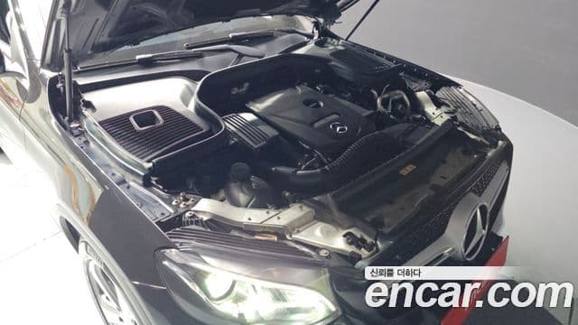 Mercedes-Benz GLC-Class 2019 — Şəkil 6/20