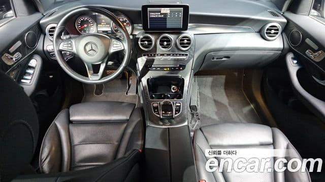 Mercedes-Benz GLC-Class 2019 — Şəkil 7/20