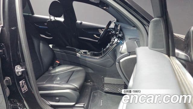 Mercedes-Benz GLC-Class 2019 — Şəkil 11/20