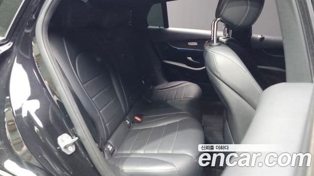 Mercedes-Benz GLC-Class 2019 — Şəkil 12/20