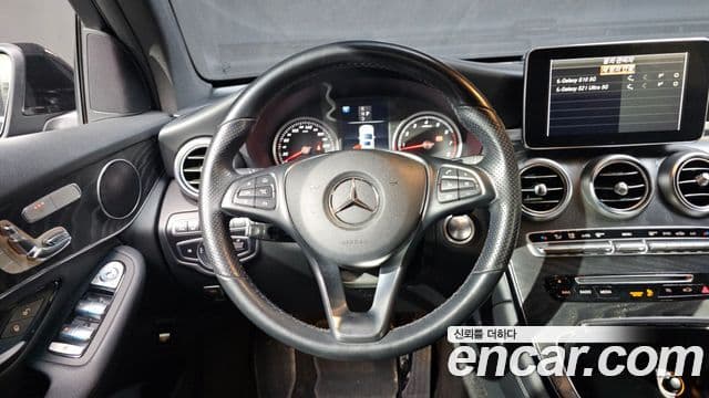Mercedes-Benz GLC-Class 2019 — Şəkil 14/20