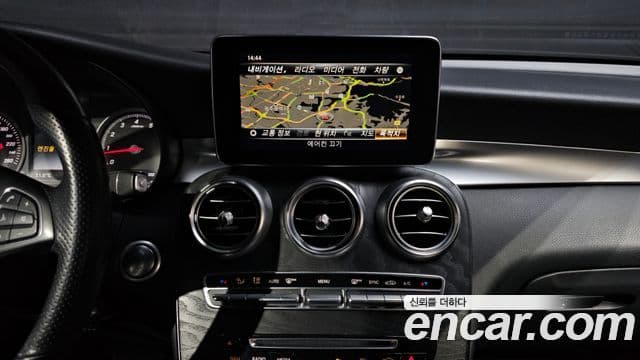 Mercedes-Benz GLC-Class 2019 — Şəkil 15/20